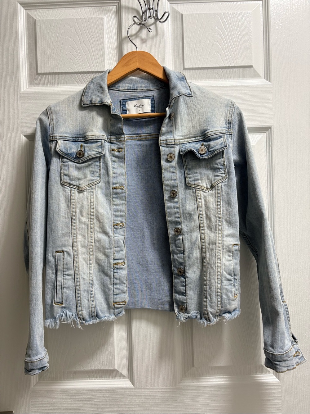 Kacan Light Wash Denim Jacket - Women's Casual Jean Jacket